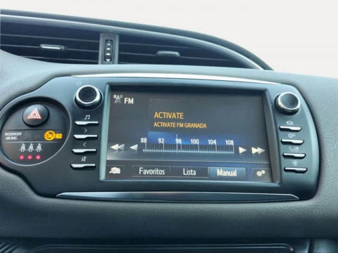 Toyota Yaris 1.5 100H Active Tech 74 kW (100 CV)