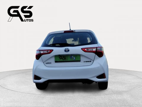 Toyota Yaris 1.5 100H Active Tech 74 kW (100 CV)