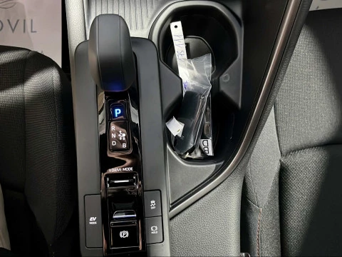 Toyota C-HR 1.8 Advance Hybrid 140