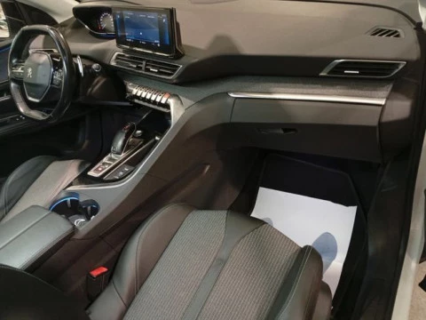 Peugeot 3008 1.5 BlueHDi 96kW S&S Allure Pack EAT8