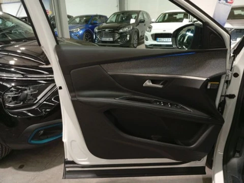 Peugeot 3008 1.5 BlueHDi 96kW S&S Allure Pack EAT8