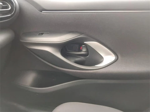 Toyota Yaris ACTIVE PLUS