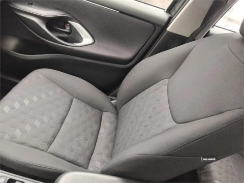 Toyota Yaris ACTIVE PLUS