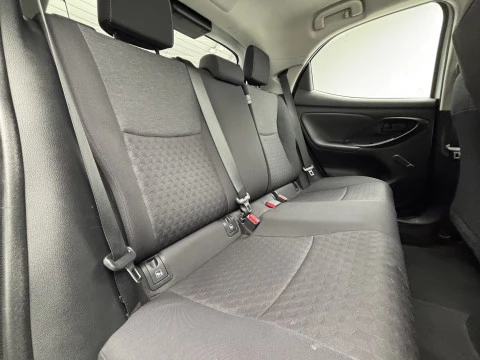 Toyota Yaris 1.5 120H Business Plus