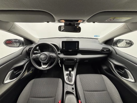 Toyota Yaris 1.5 120H Business Plus