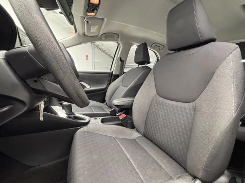 Toyota Yaris 1.5 120H Business Plus