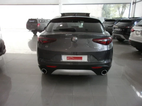 Alfa Romeo Stelvio 2.2 Diésel 154kW (210CV) Executive Q4
