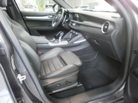 Alfa Romeo Stelvio 2.2 Diésel 154kW (210CV) Executive Q4