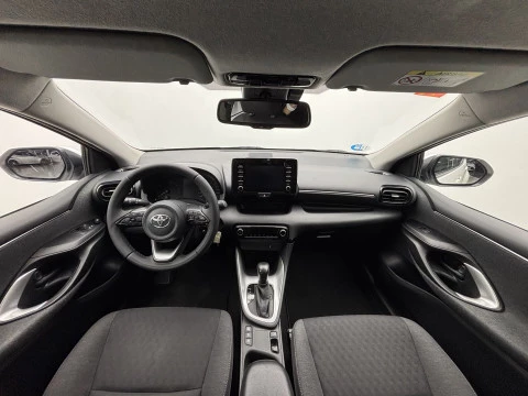 Toyota Yaris 1.5 120H Business Plus