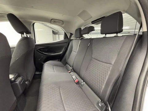 Toyota Yaris 1.5 120H Business Plus