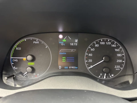 Toyota Yaris 1.5 120H Business Plus