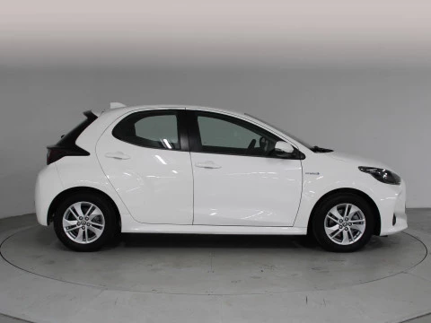 Toyota Yaris 1.5 120H Business Plus