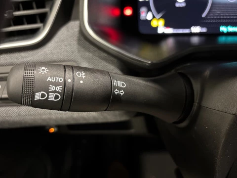 Renault Clio techno Eco-G 100cv (74kW)