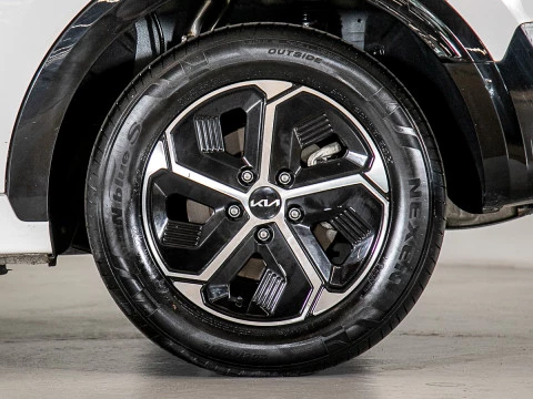 Kia Niro 1.6 GDi HEV 104kW (141CV) Drive