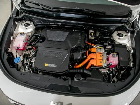 Kia Niro 1.6 GDi HEV 104kW (141CV) Drive
