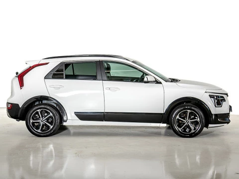 Kia Niro 1.6 GDi HEV 104kW (141CV) Drive