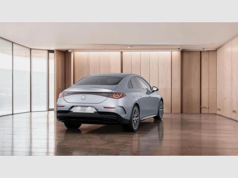 Mercedes-Benz CLA  250+ con tecnologia EQ
