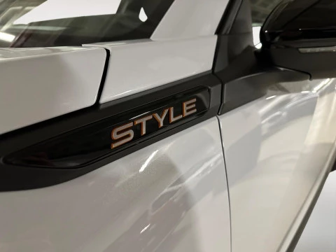 Peugeot 2008 Style Turbo 100 S&S 6 Vel MAN