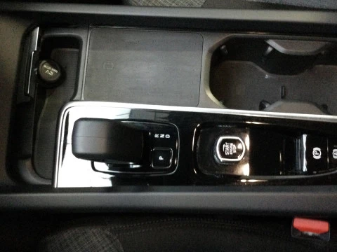 Volvo XC60 2.0 B4 G Core Pro Auto