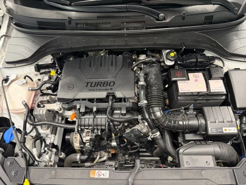Hyundai Kona 1.0 TGDI Tecno 4X2