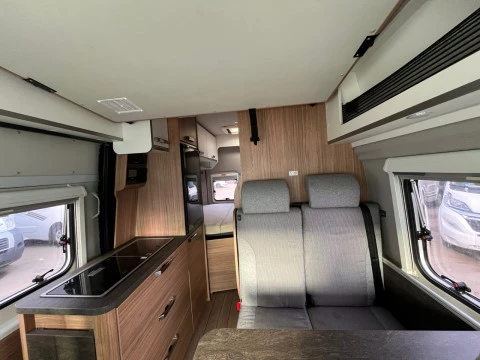 WEINSBERG R47 CARABUS EDITION