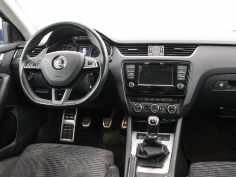 Skoda Octavia 1.8 TSI STYLE 180 5P