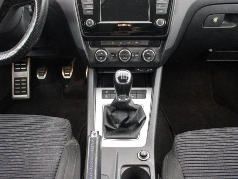 Skoda Octavia 1.8 TSI STYLE 180 5P