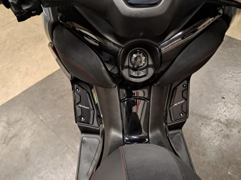 Yamaha XMAX 125 Tech Max POWER GREY Yamaha XMAX 125 Tech Max POWER GREY