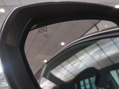 Peugeot 5008   1.2 PureTech S&S Allure 130