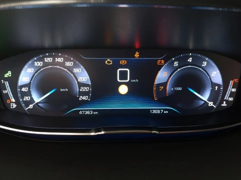 Peugeot 5008   1.2 PureTech S&S Allure 130