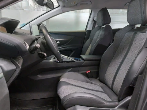 Peugeot 5008   1.2 PureTech S&S Allure 130