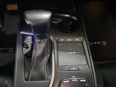 Lexus UX 2.0 250h Business