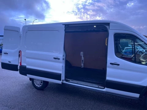 Ford Transit 350 96kW L3H2 Van Trend Delantera