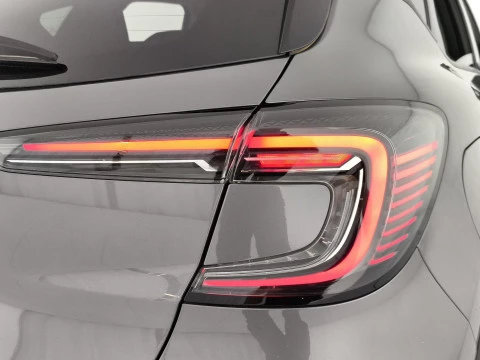 Renault Captur techno Eco-G 100cv (74 kW)