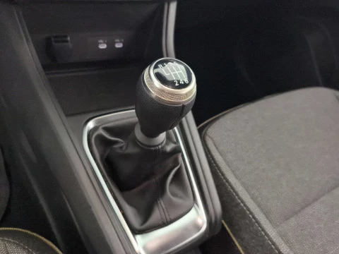 Renault Captur techno Eco-G 100cv (74 kW)