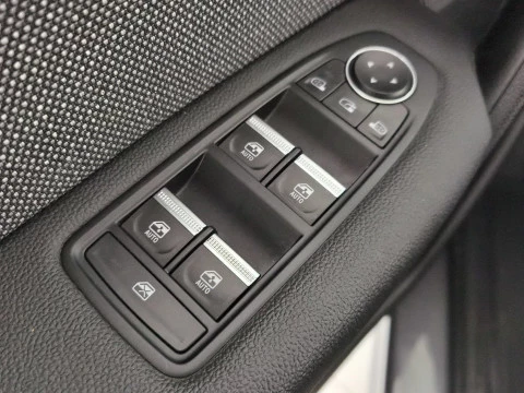 Renault Captur techno Eco-G 100cv (74 kW)