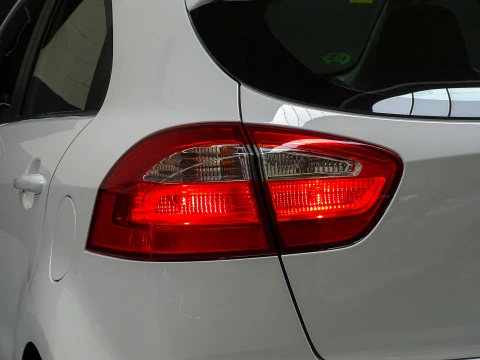 Kia Rio 1.2 CVVT 85cv Drive