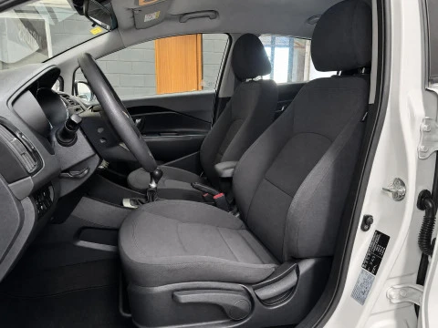 Kia Rio 1.2 CVVT 85cv Drive