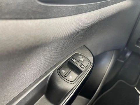 Opel Corsa 1.4 Selective 66kW (90CV)