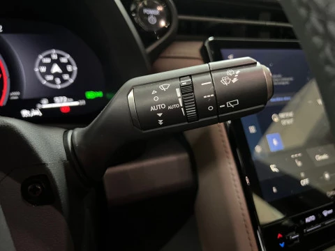 Lexus LBX 1.5 136cv HEV Elegant+