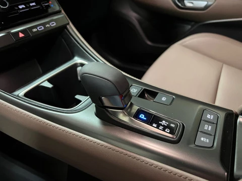 Lexus LBX 1.5 136cv HEV Elegant+