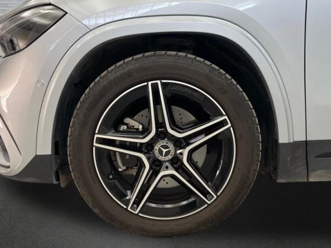 Mercedes-Benz GLA 200 d