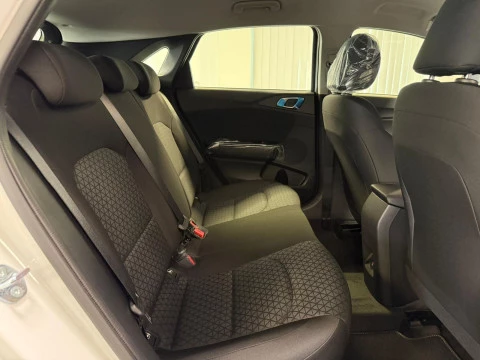 Kia Ceed 1.0 T-GDi 74kW (100CV) Concept