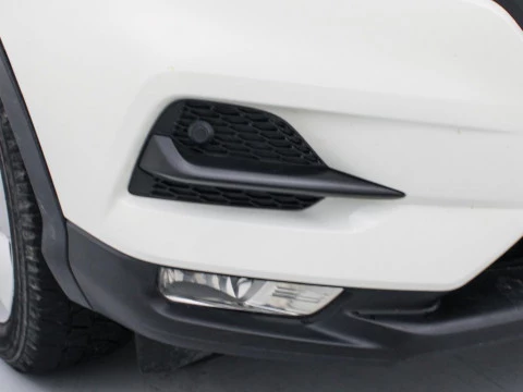 Nissan Qashqai 1.2 DIG-T VISIA 115 5P