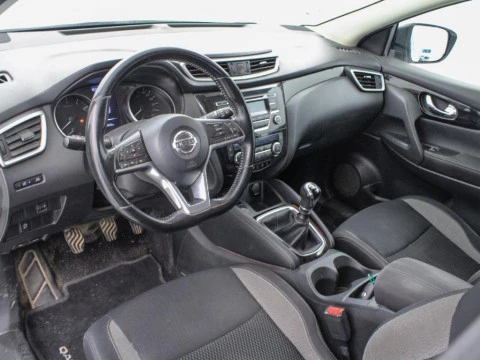 Nissan Qashqai 1.2 DIG-T VISIA 115 5P