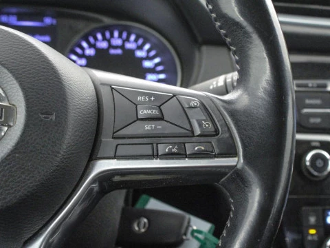 Nissan Qashqai 1.2 DIG-T VISIA 115 5P