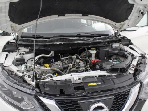 Nissan Qashqai 1.2 DIG-T VISIA 115 5P