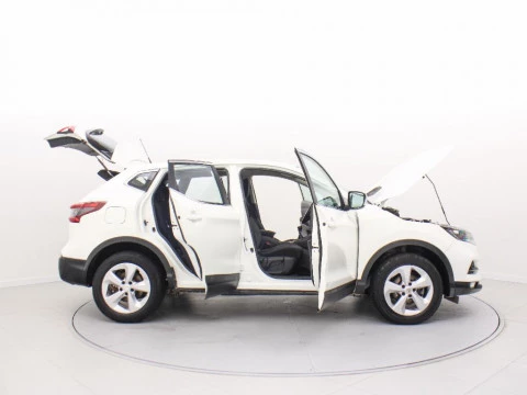 Nissan Qashqai 1.2 DIG-T VISIA 115 5P