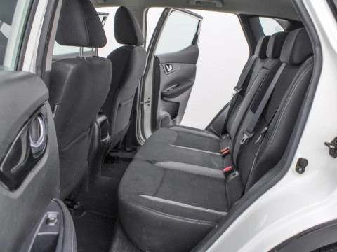 Nissan Qashqai 1.2 DIG-T VISIA 115 5P