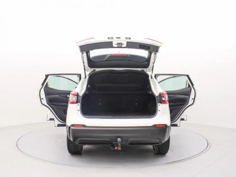 Nissan Qashqai 1.2 DIG-T VISIA 115 5P